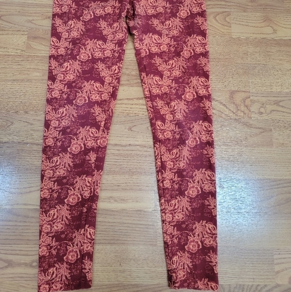 Perfect fall colors! LuLaRoe☆ Burgandy & Orange OS Leggings Floral Print OS - Picture 2 of 6